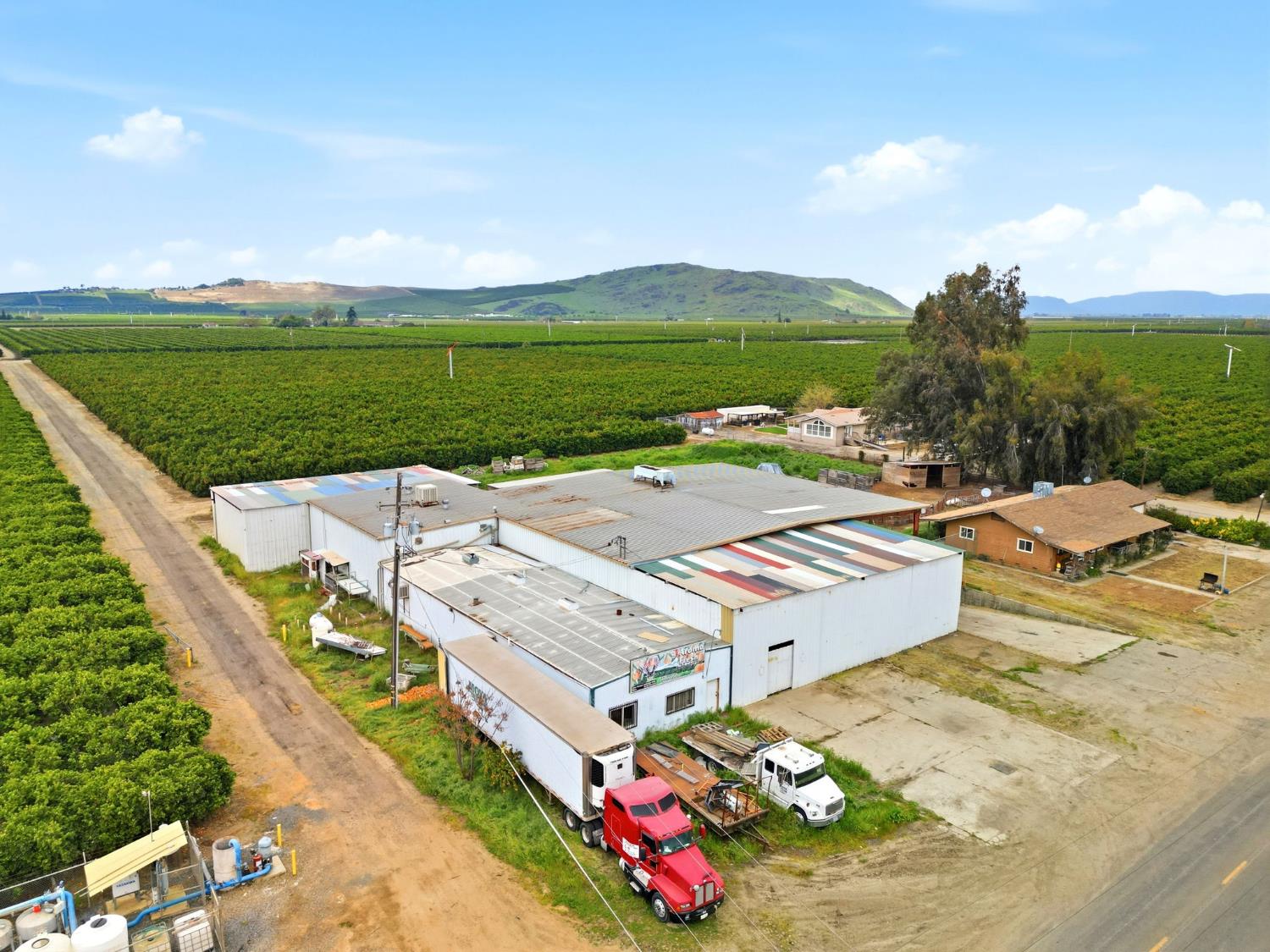 42637 Road 114, Dinuba, CA 93618