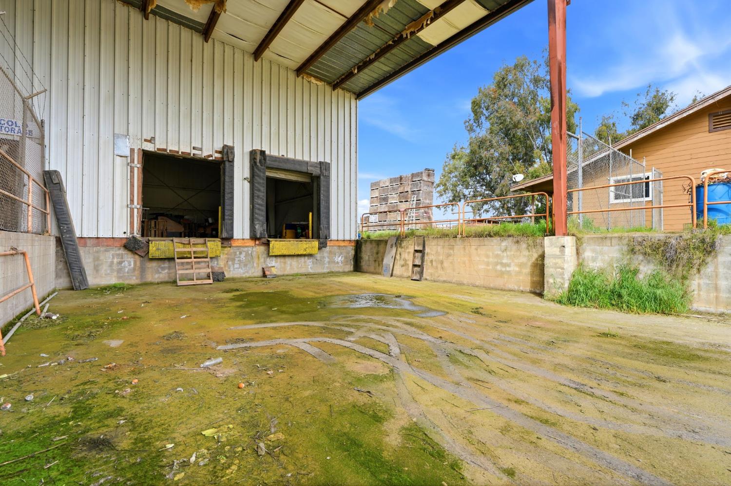 42637 Road 114, Dinuba, CA 93618
