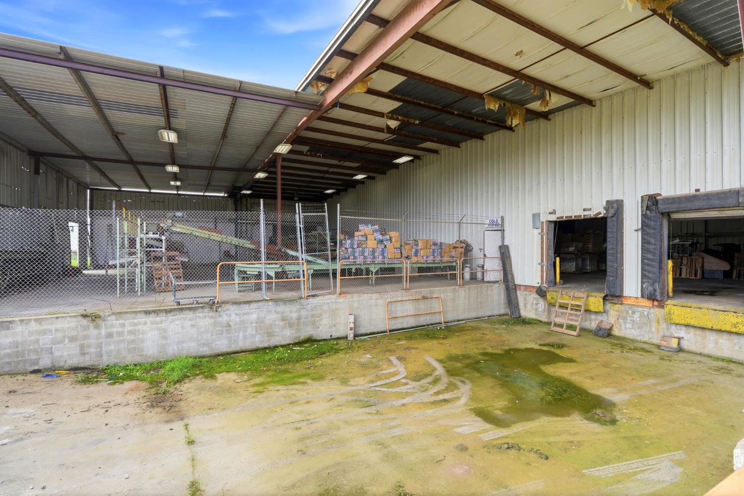 42637 Road 114, Dinuba, CA 93618