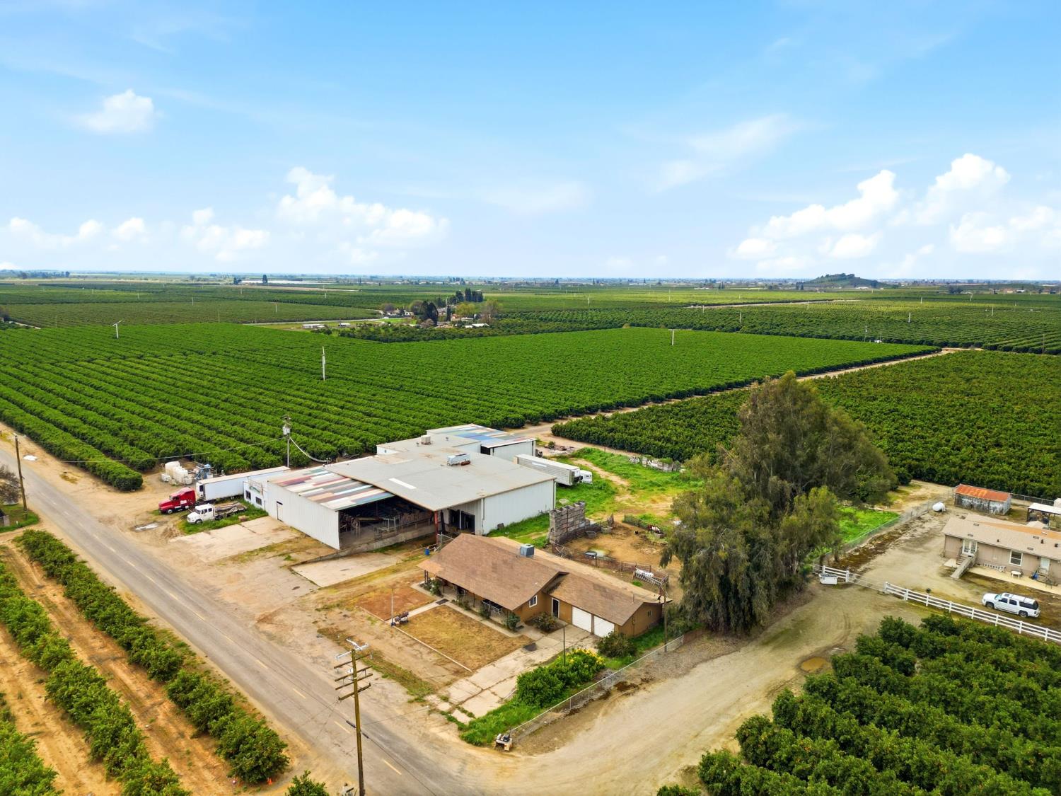 42637 Road 114, Dinuba, CA 93618