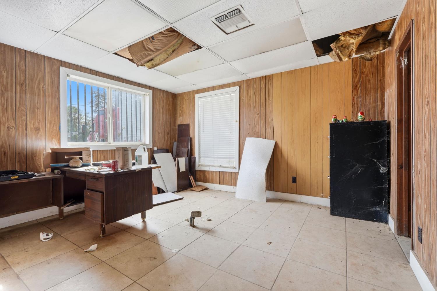 42637 Road 114, Dinuba, CA 93618