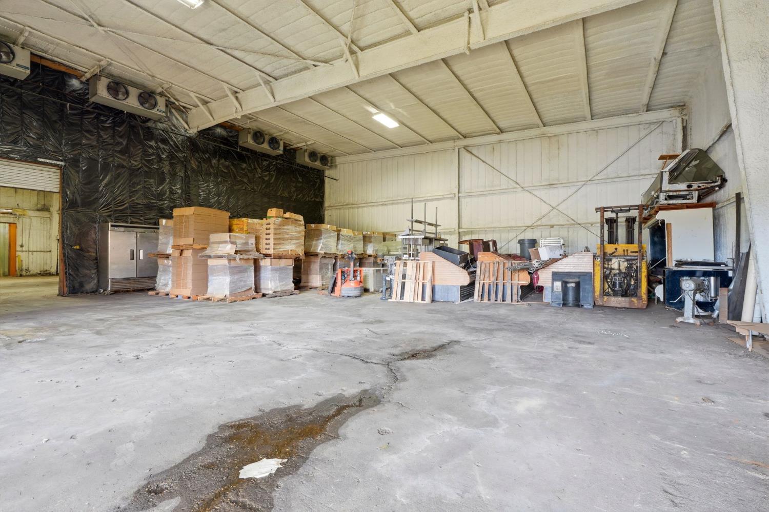 42637 Road 114, Dinuba, CA 93618