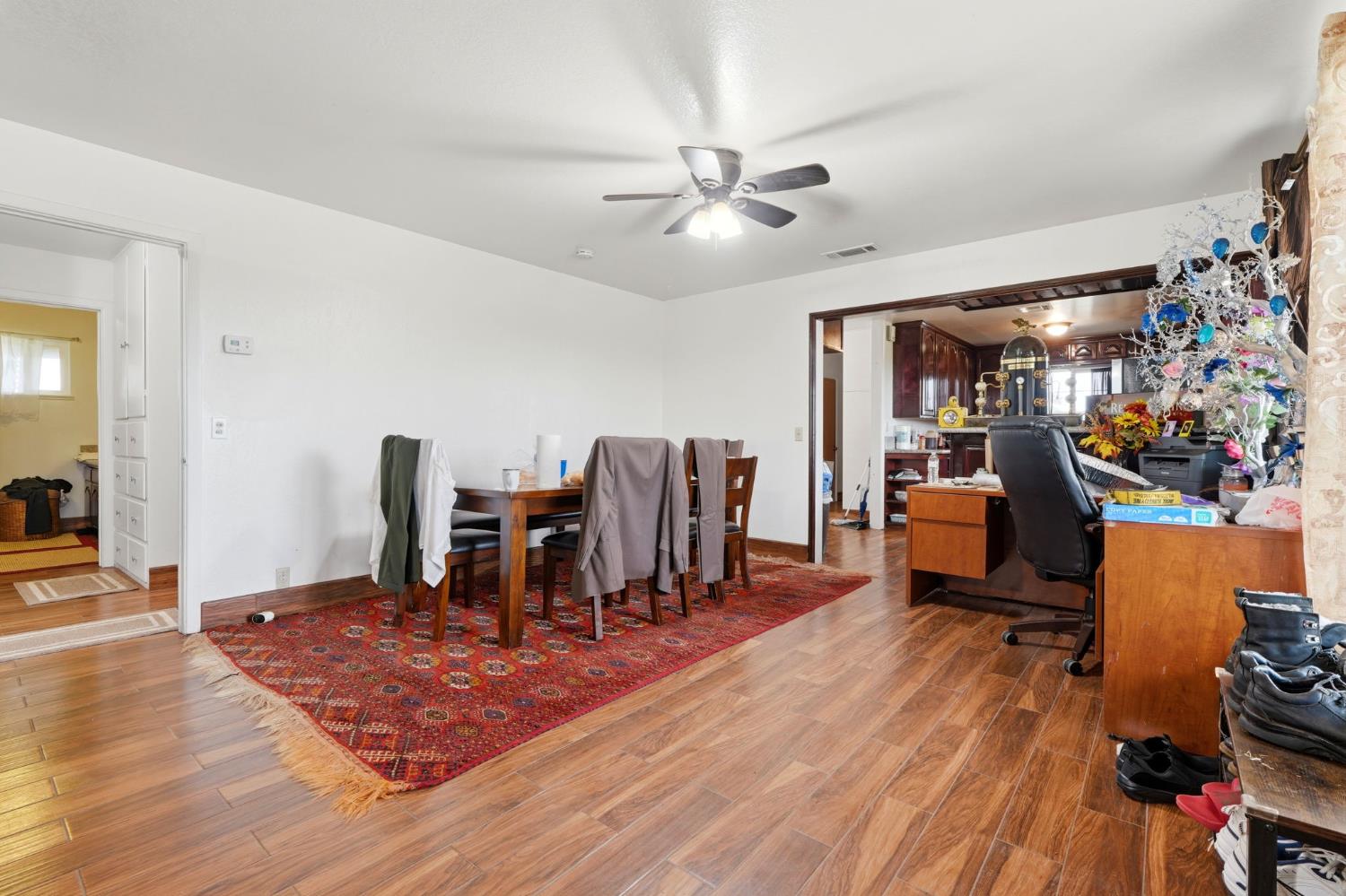 42637 Road 114, Dinuba, CA 93618