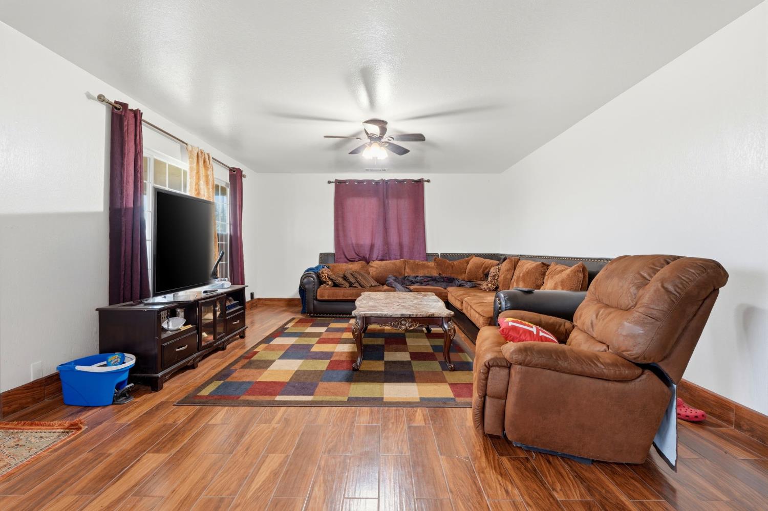 42637 Road 114, Dinuba, CA 93618