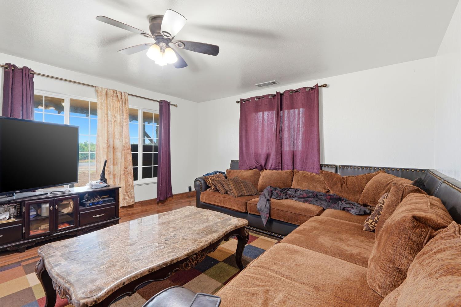 42637 Road 114, Dinuba, CA 93618