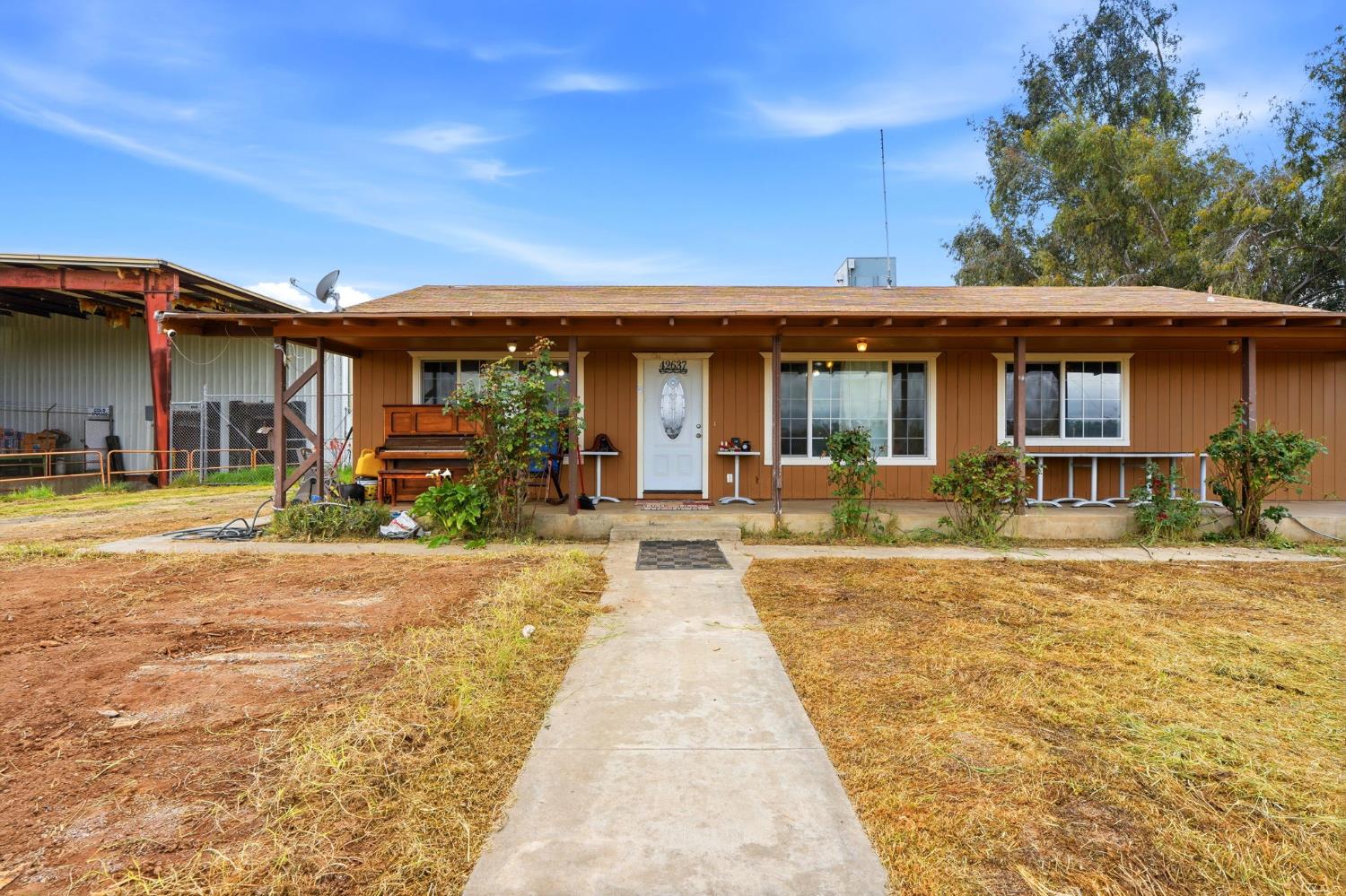 42637 Road 114, Dinuba, CA 93618