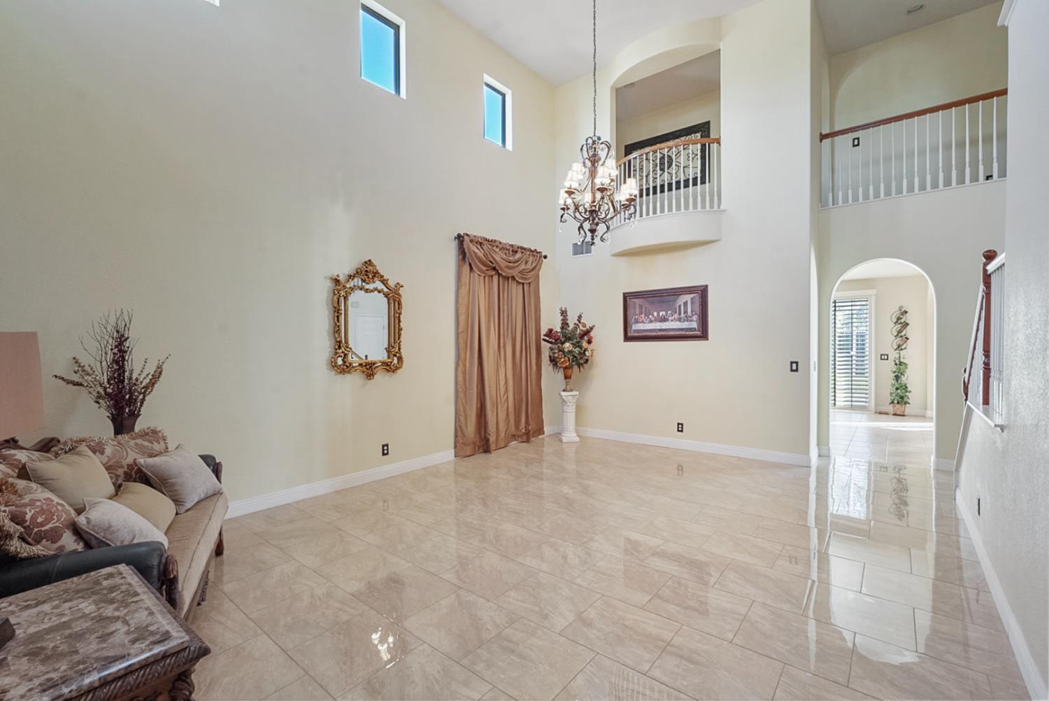 9470 Hillsborough Way, Chowchilla, CA 93610