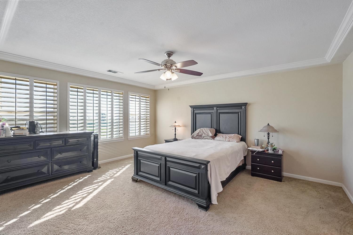 9470 Hillsborough Way, Chowchilla, CA 93610