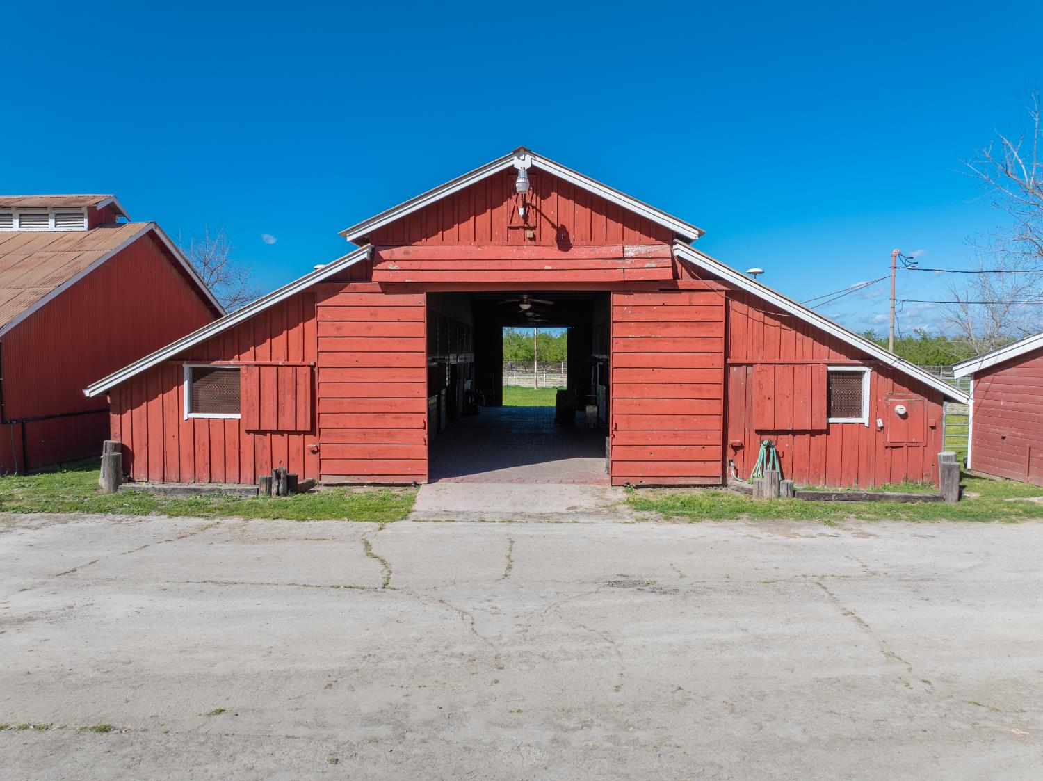 14901 S Highland Ave, Selma, CA 93662