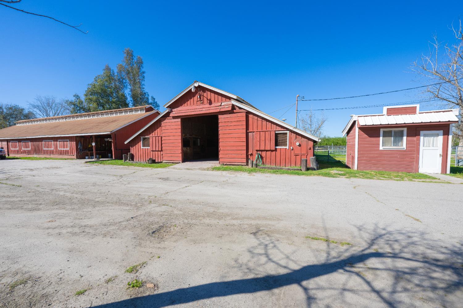14901 S Highland Ave, Selma, CA 93662