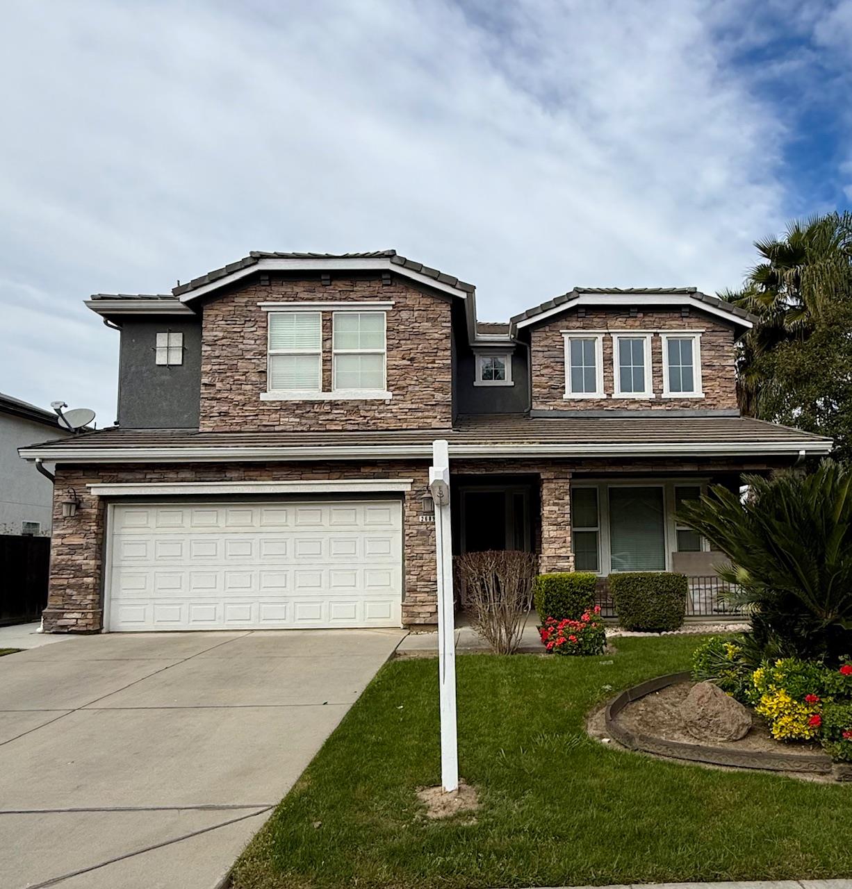 2689 Glade Ave, Madera, CA 93637