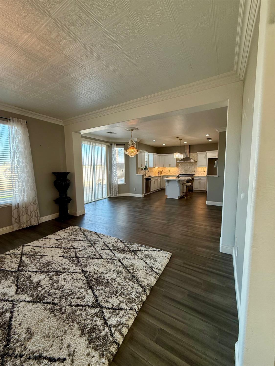 2689 Glade Ave, Madera, CA 93637