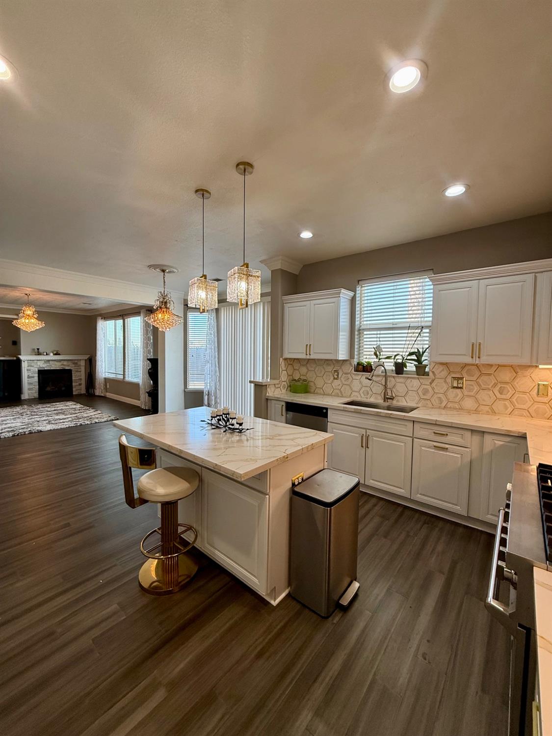 2689 Glade Ave, Madera, CA 93637