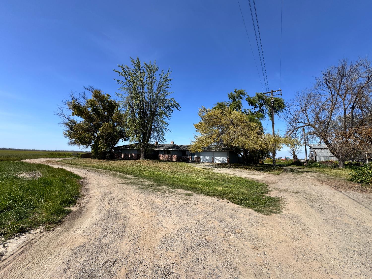 16408 W Lacey Blvd, Lemoore, CA 93245