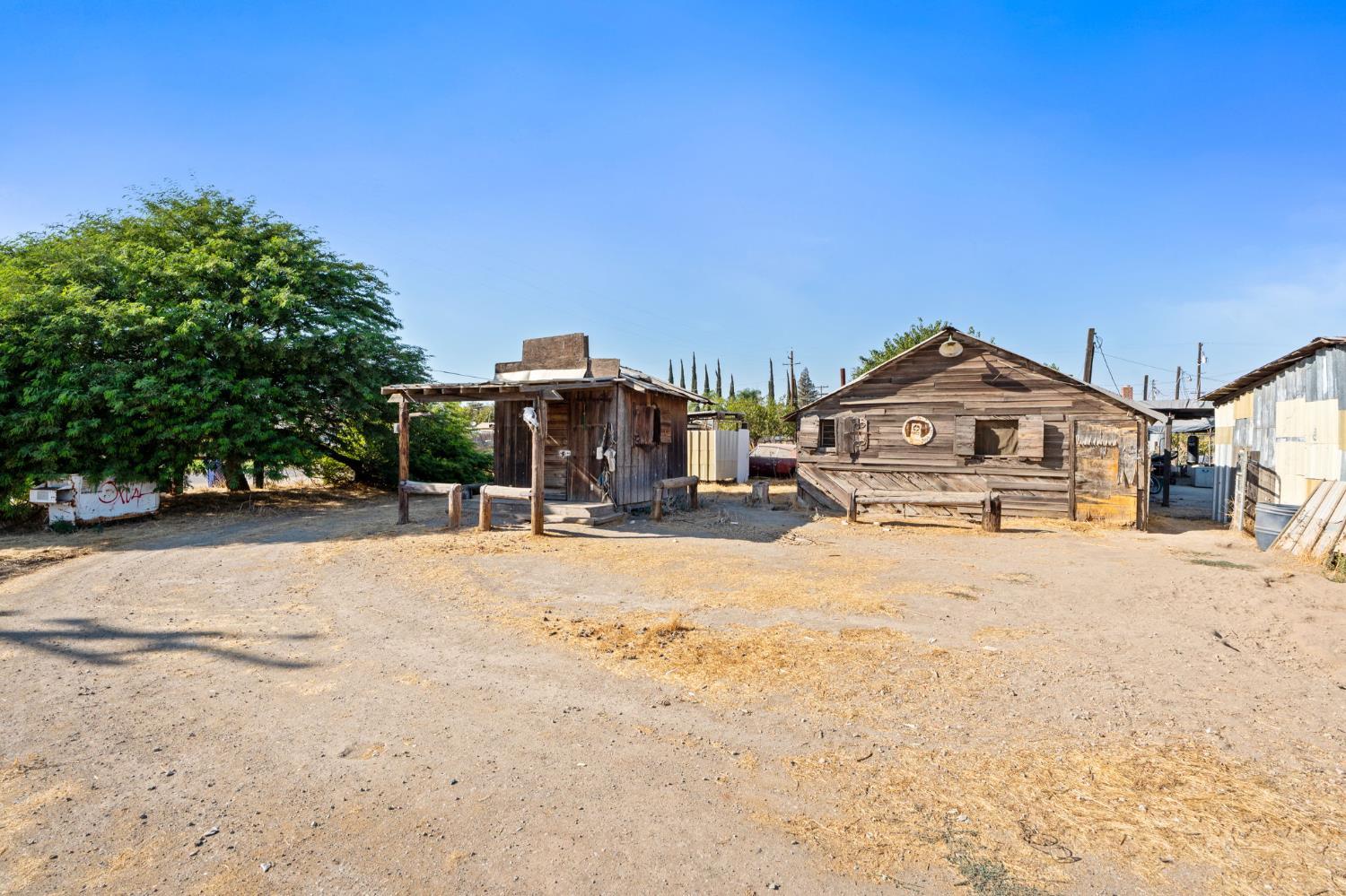 13017 Avenue 412, Orosi, CA 93647