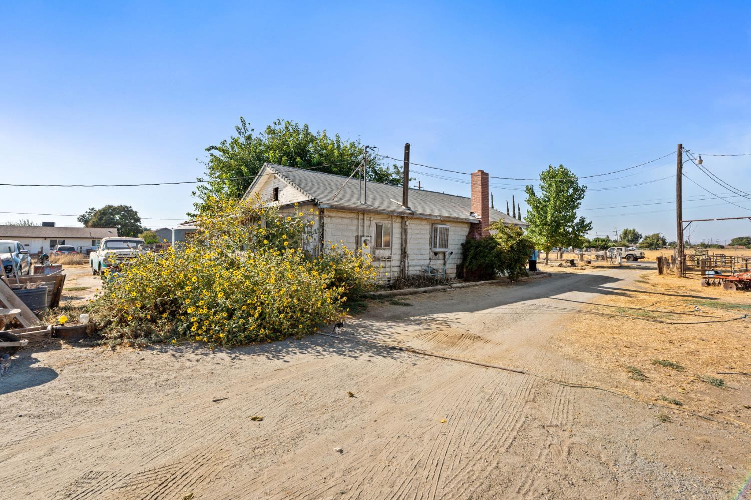 13017 Avenue 412, Orosi, CA 93647