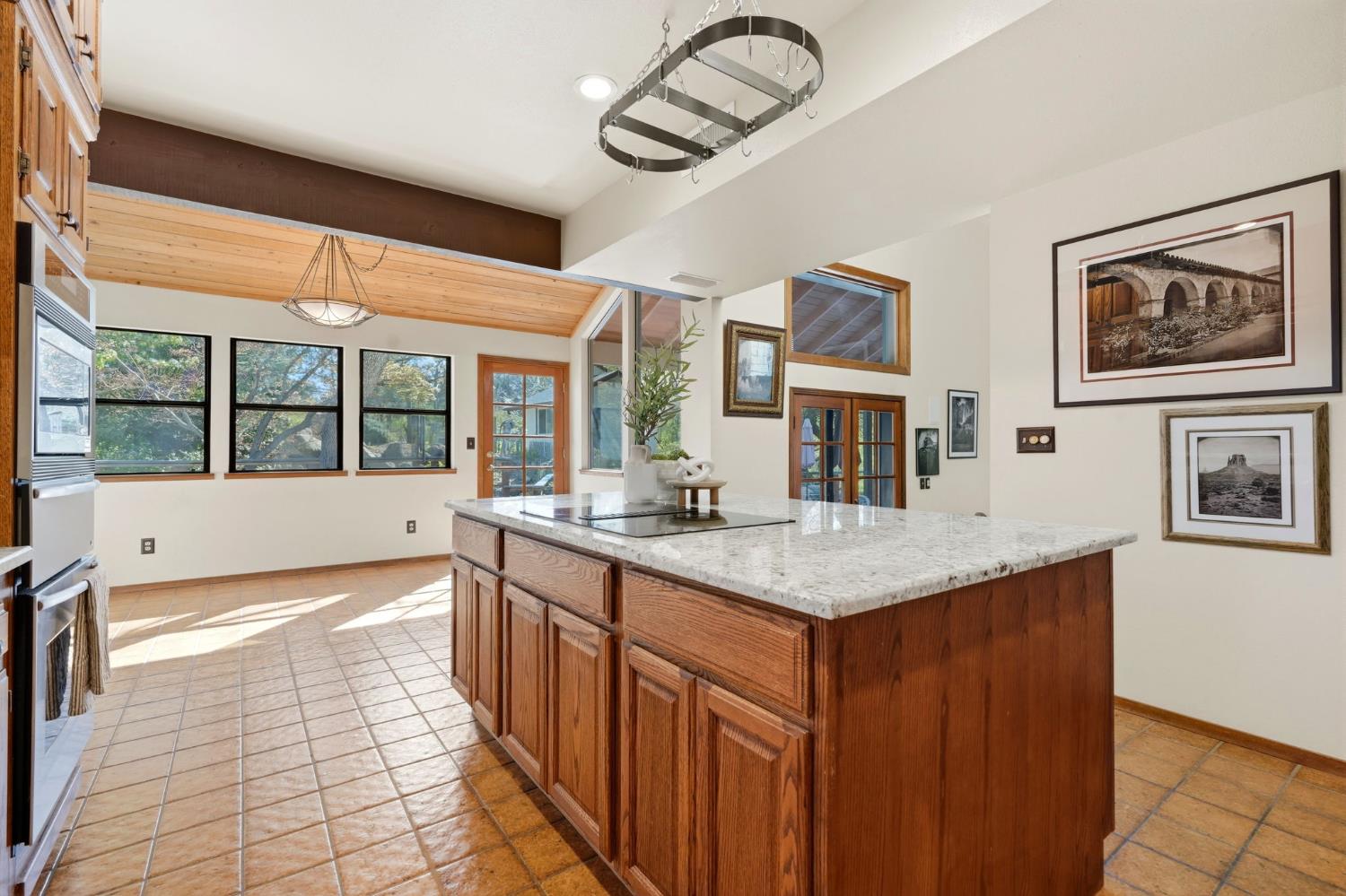 30530 Corral Dr, Coarsegold, CA 93614