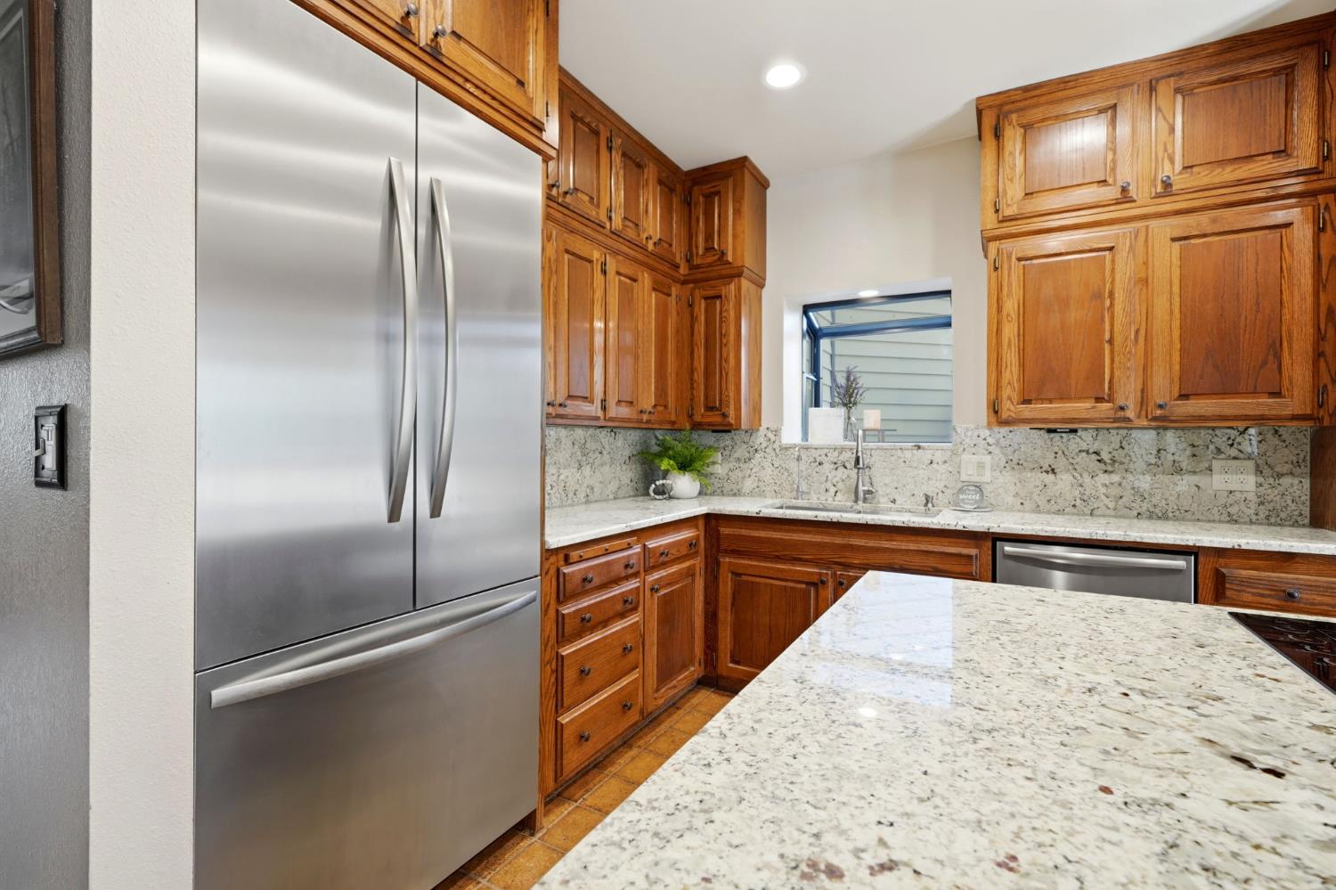 30530 Corral Dr, Coarsegold, CA 93614