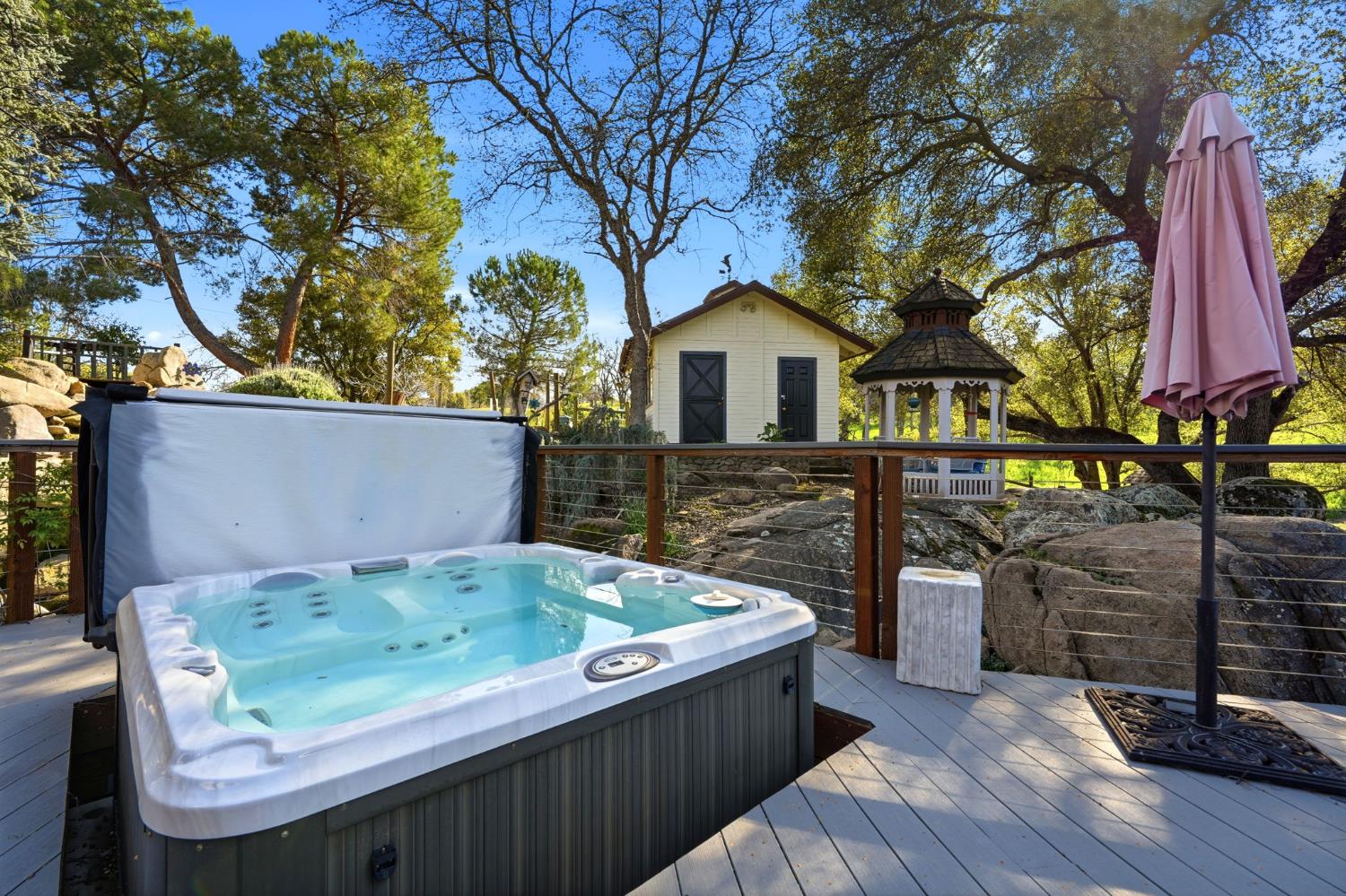 30530 Corral Dr, Coarsegold, CA 93614