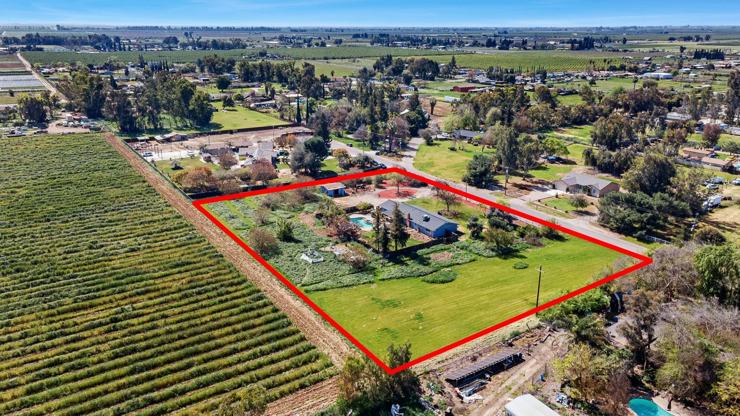 2196 N Ring Ave, Fresno, CA 93723