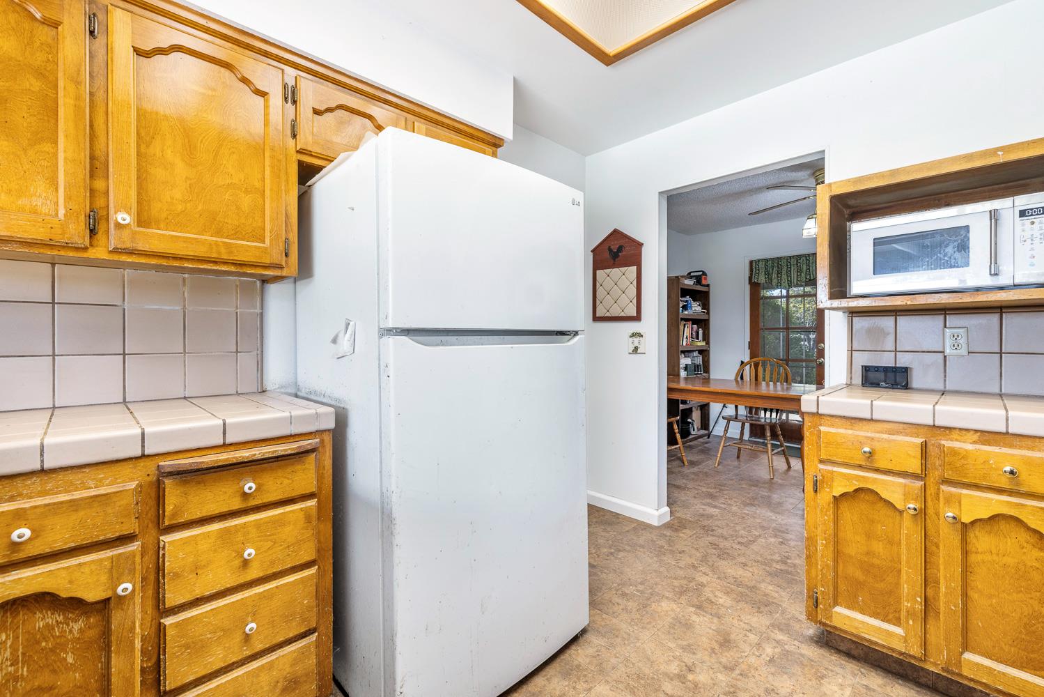 2196 N Ring Ave, Fresno, CA 93723