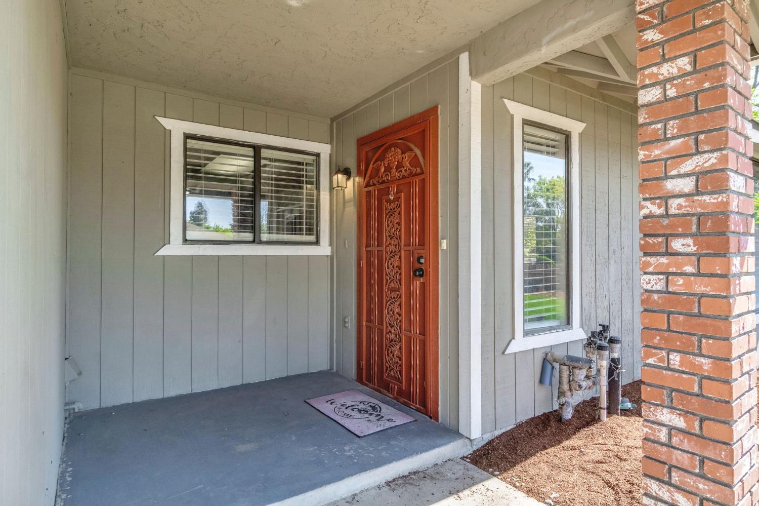 3099 Ezie Ave, Clovis, CA 93611