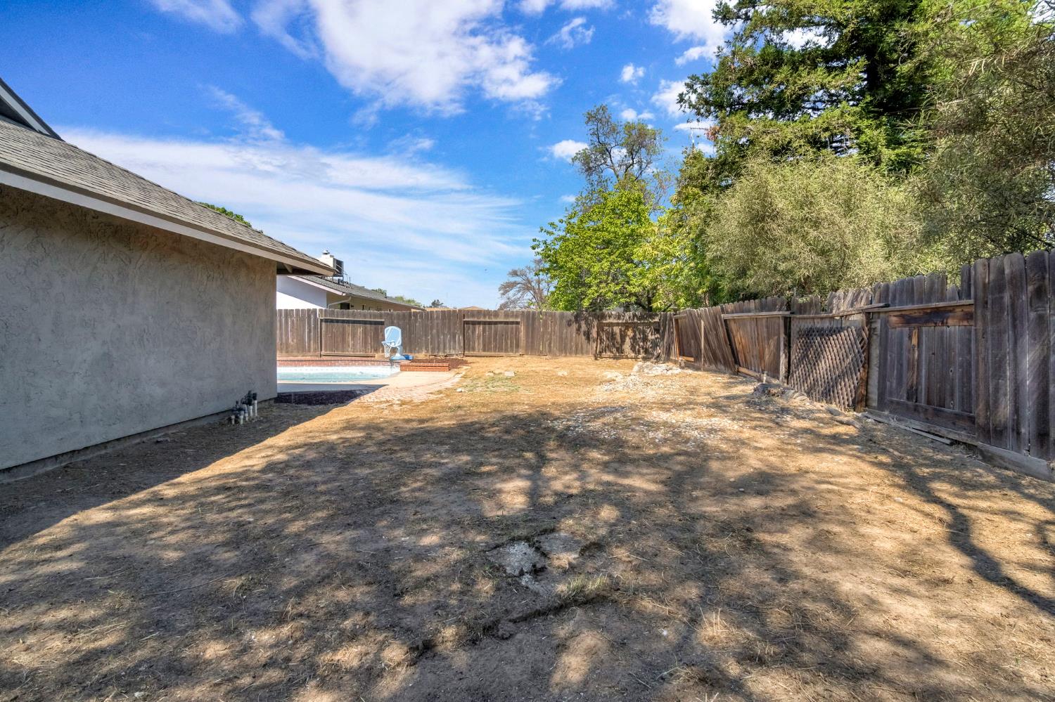 3099 Ezie Ave, Clovis, CA 93611