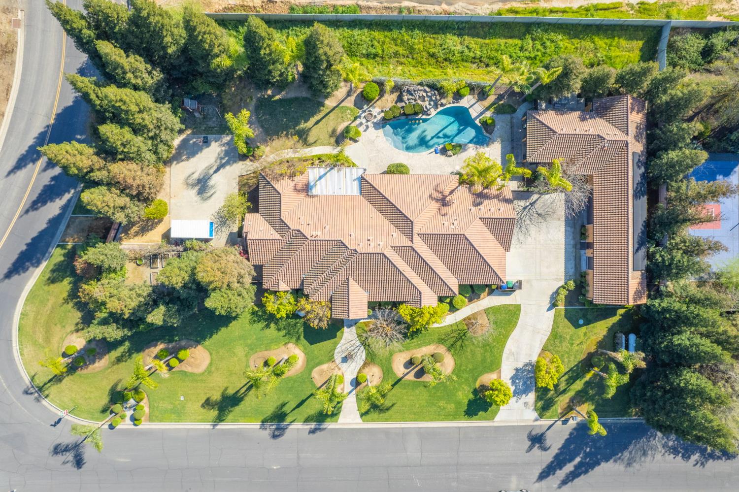 12629 Bronco Rd, Madera, CA 93636