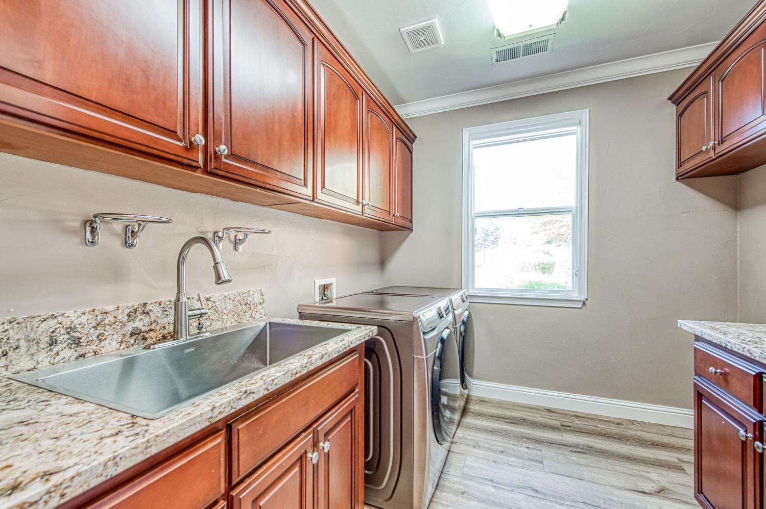 12629 Bronco Rd, Madera, CA 93636