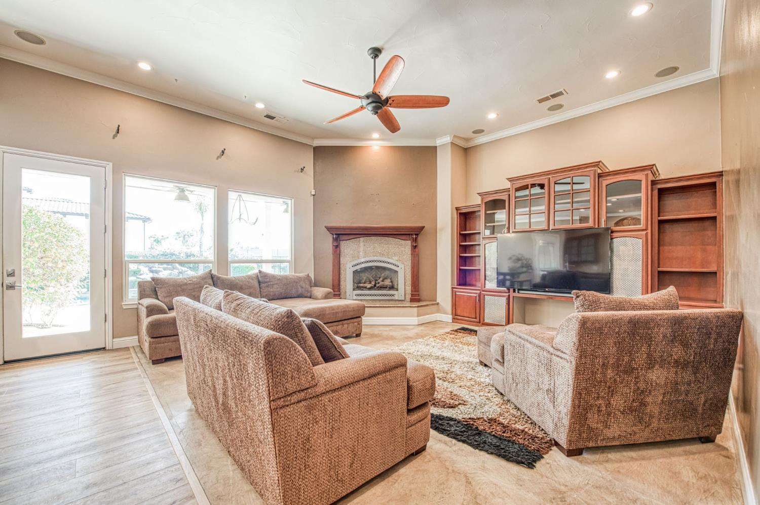 12629 Bronco Rd, Madera, CA 93636