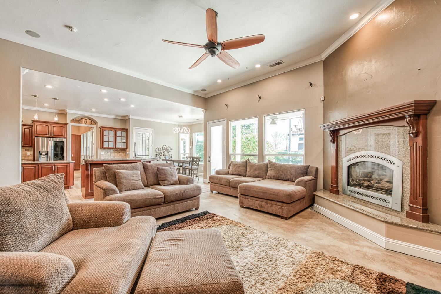 12629 Bronco Rd, Madera, CA 93636