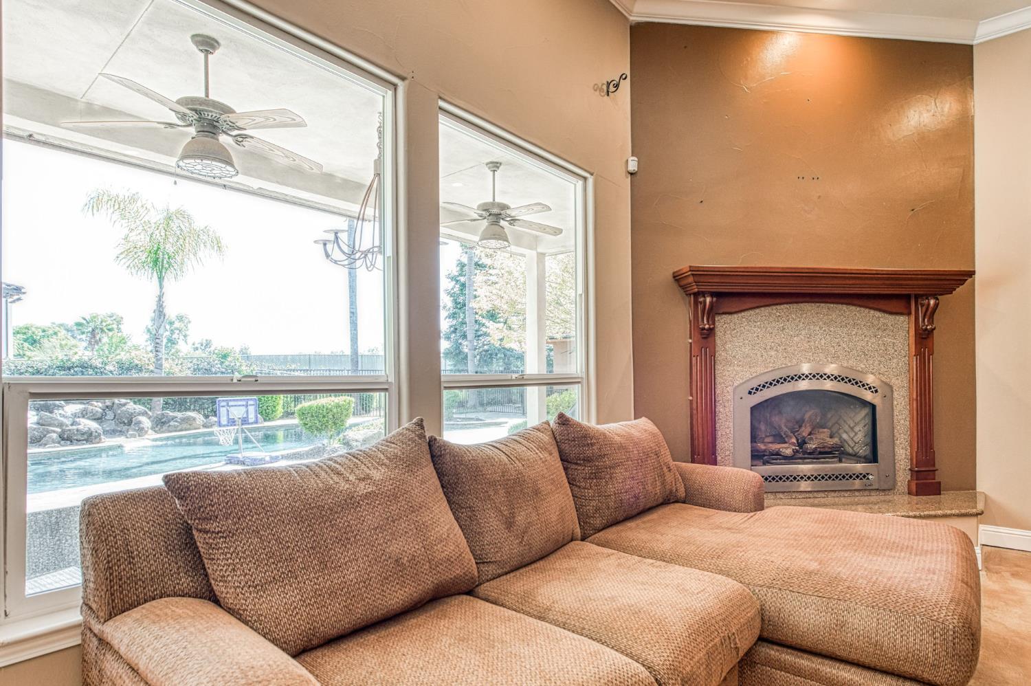 12629 Bronco Rd, Madera, CA 93636