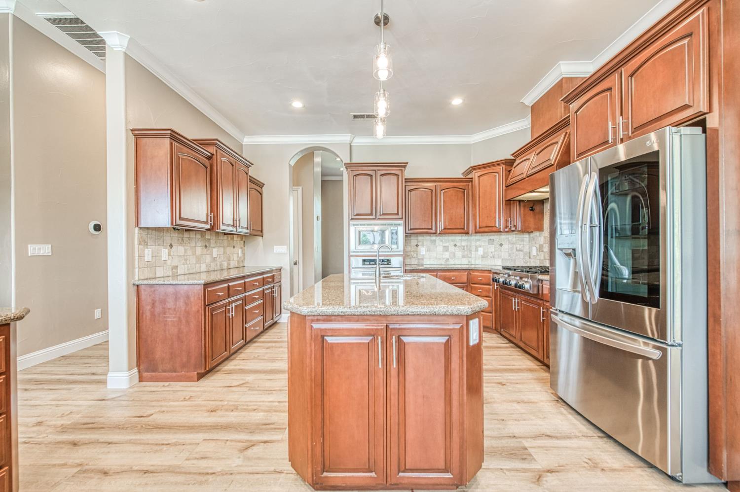 12629 Bronco Rd, Madera, CA 93636