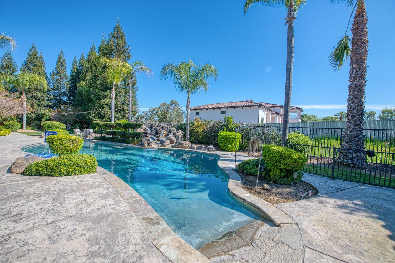 12629 Bronco Rd, Madera, CA 93636