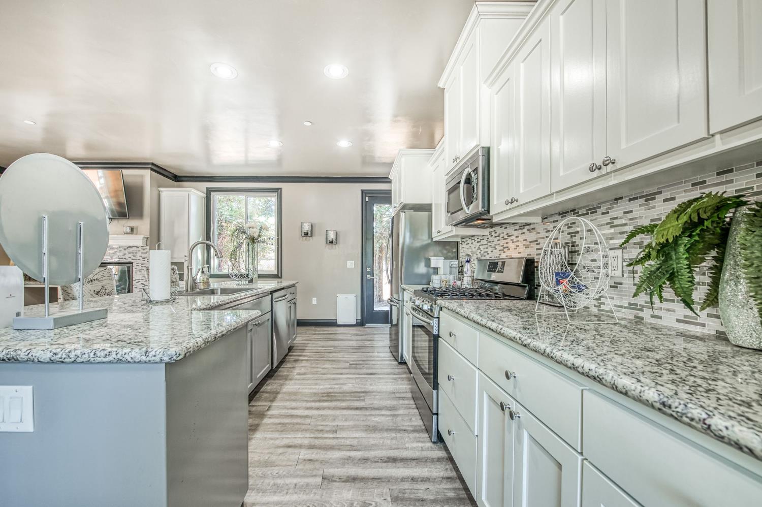 12629 Bronco Rd, Madera, CA 93636