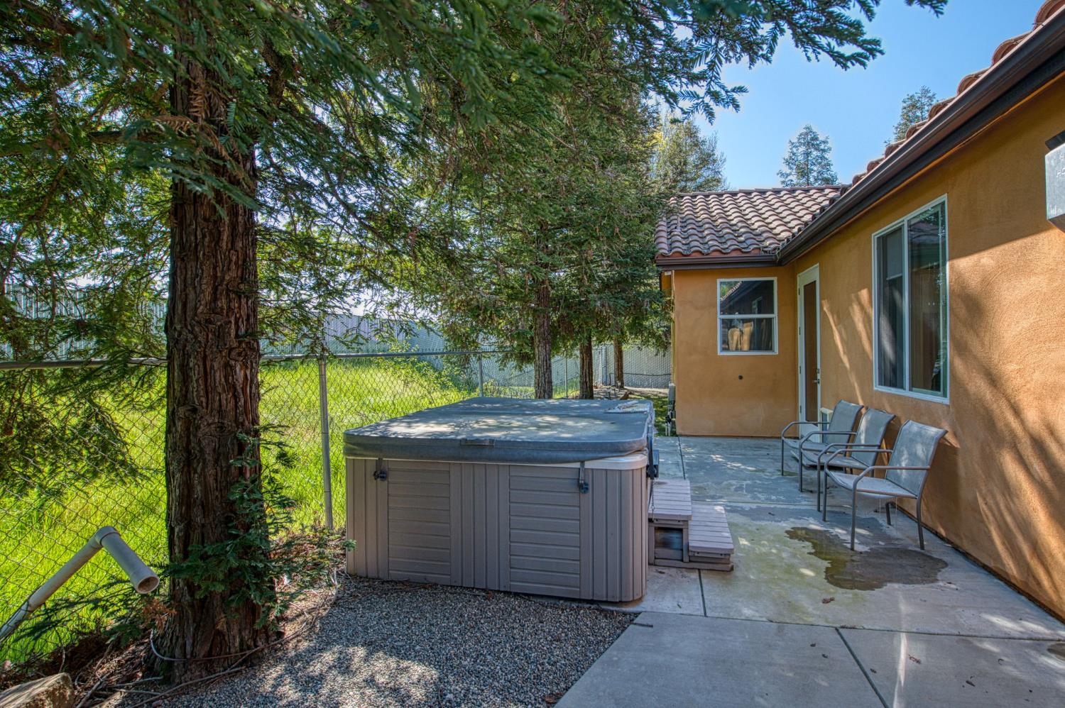 12629 Bronco Rd, Madera, CA 93636