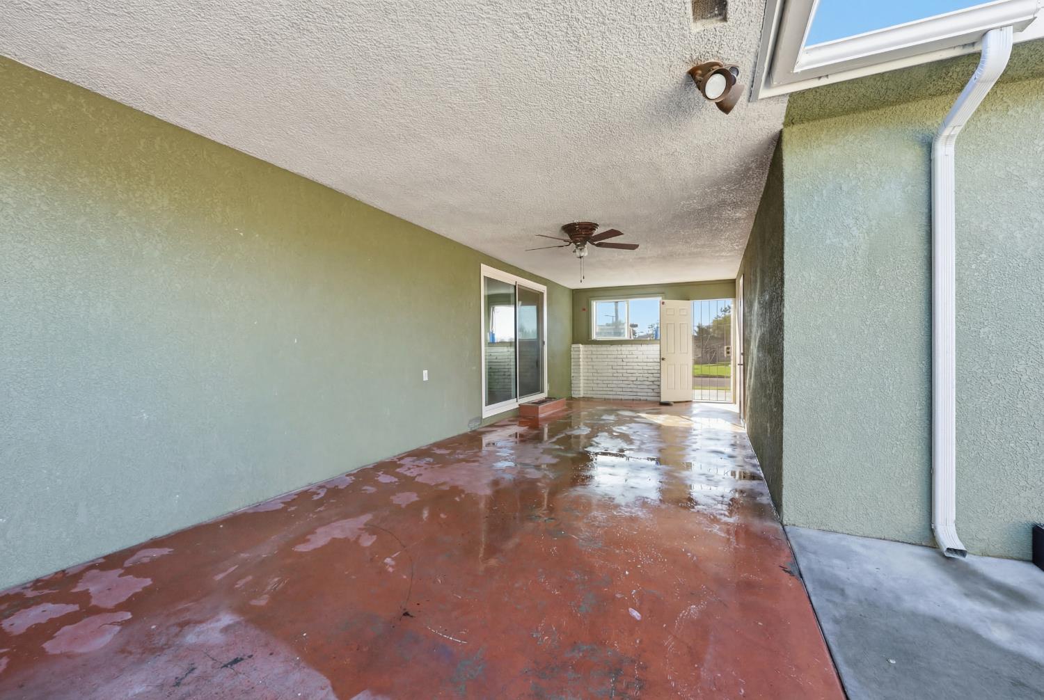 1214 E Mesa Ave, Fresno, CA 93710