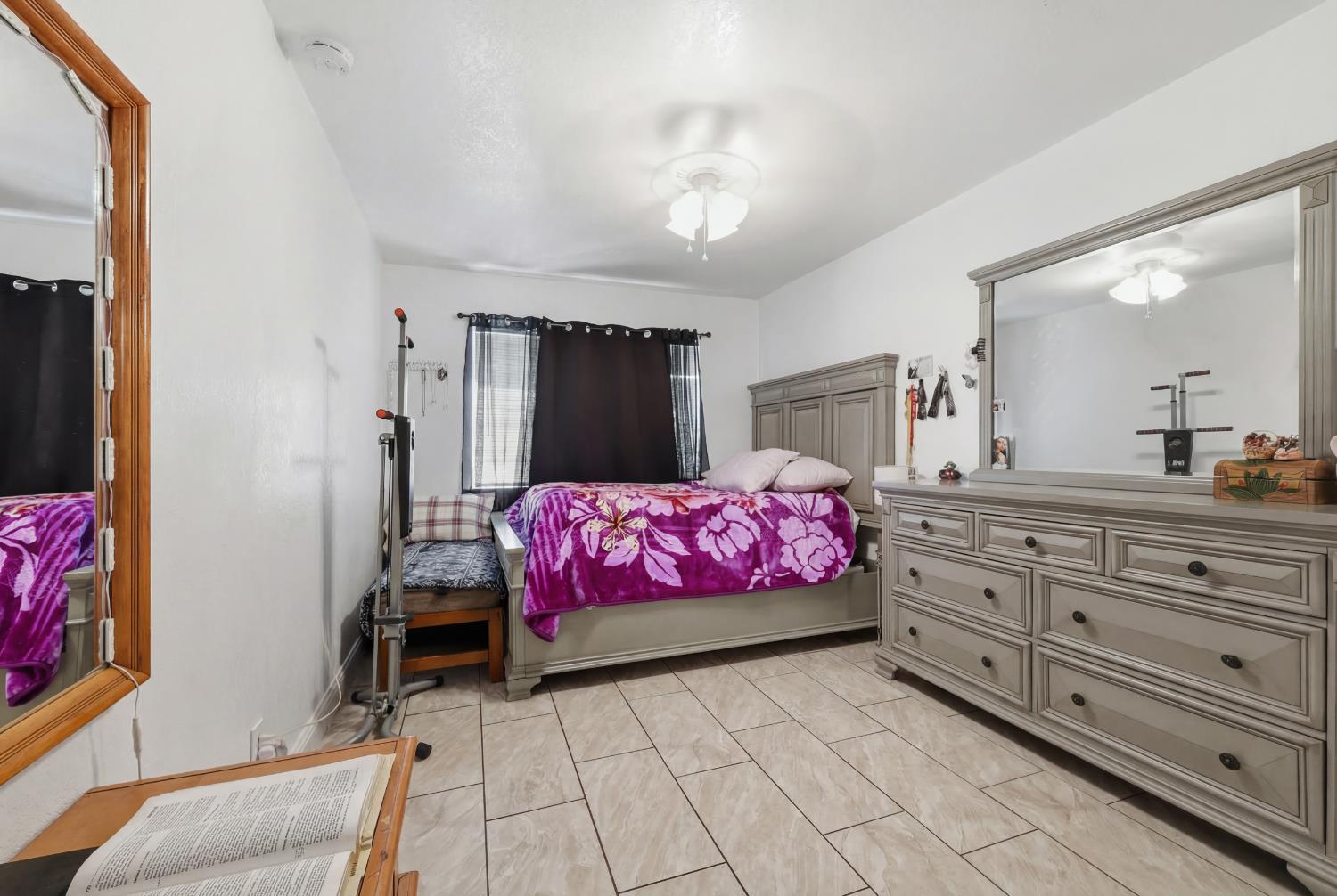 1214 E Mesa Ave, Fresno, CA 93710