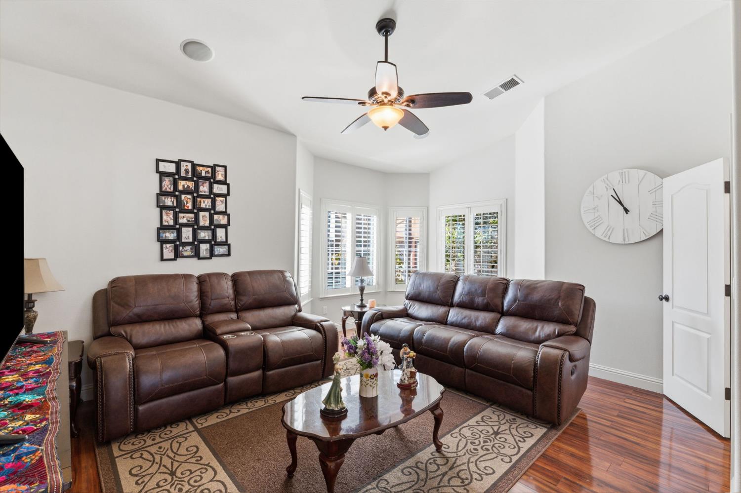 3296 Hollow Ave, Madera, CA 93637