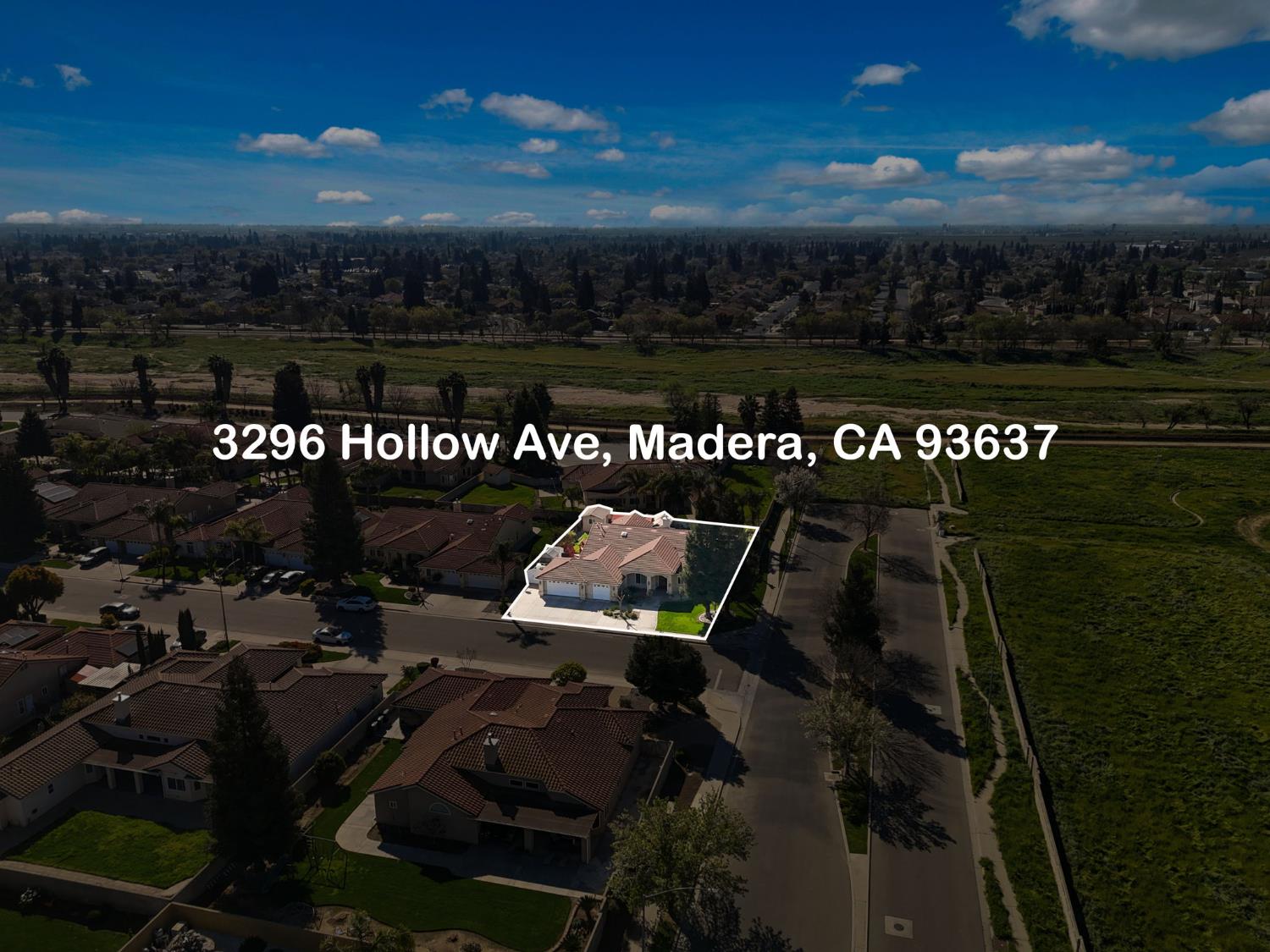 3296 Hollow Ave, Madera, CA 93637