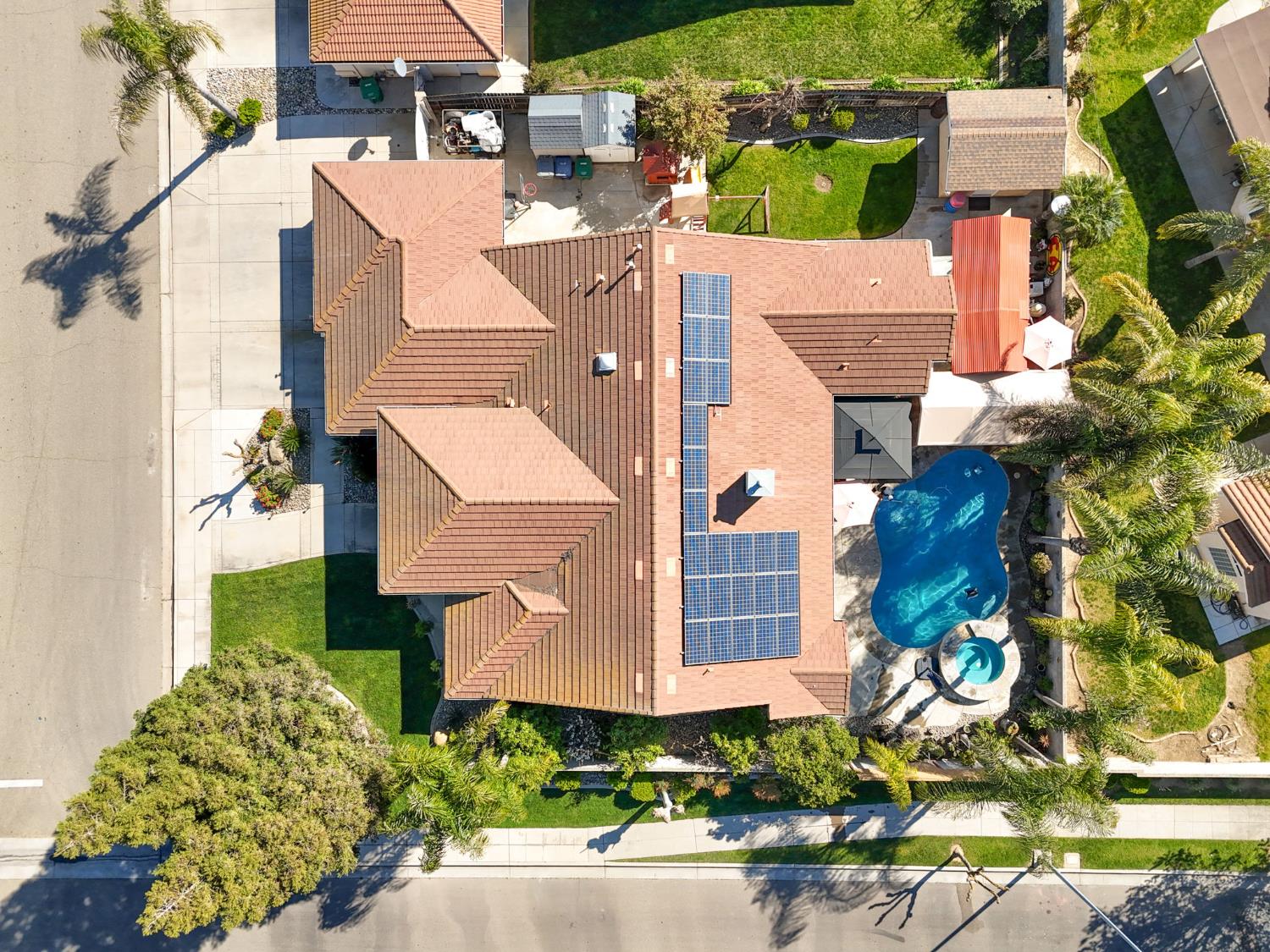 3296 Hollow Ave, Madera, CA 93637