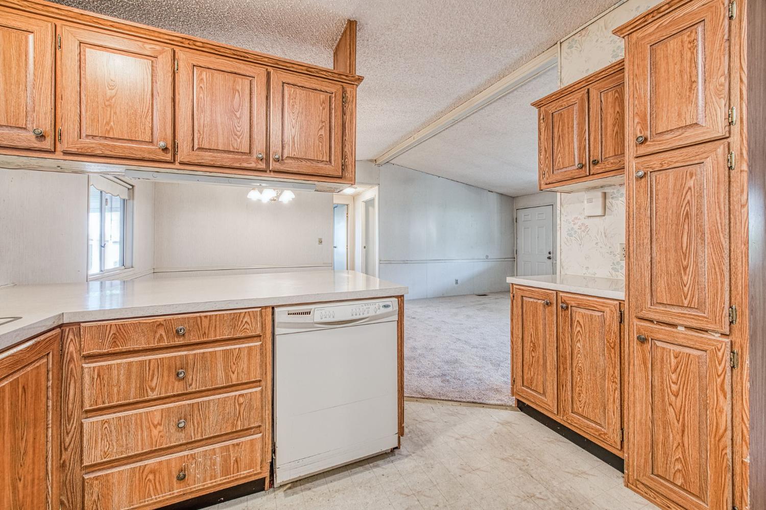 1551 6Th Avenue Dr #157, Kingsburg, CA 93631