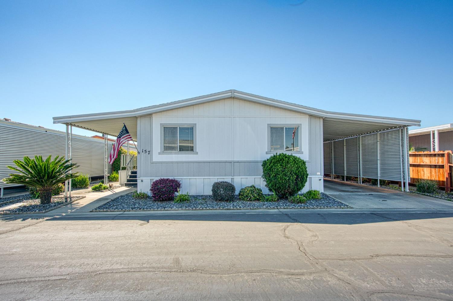 1551 6Th Avenue Dr #157, Kingsburg, CA 93631