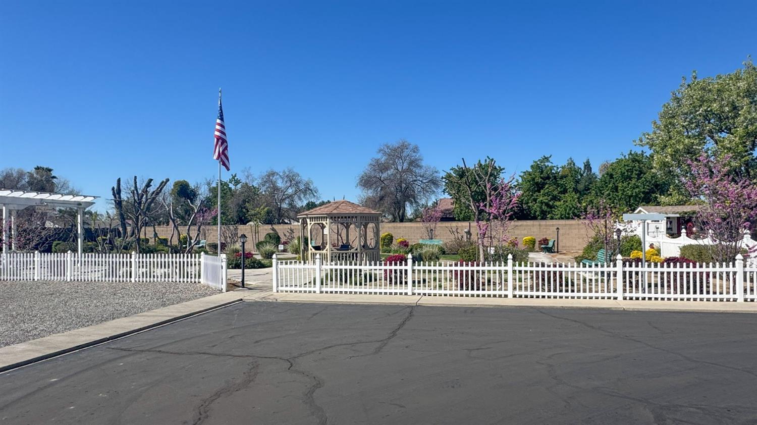 1551 6Th Avenue Dr #157, Kingsburg, CA 93631