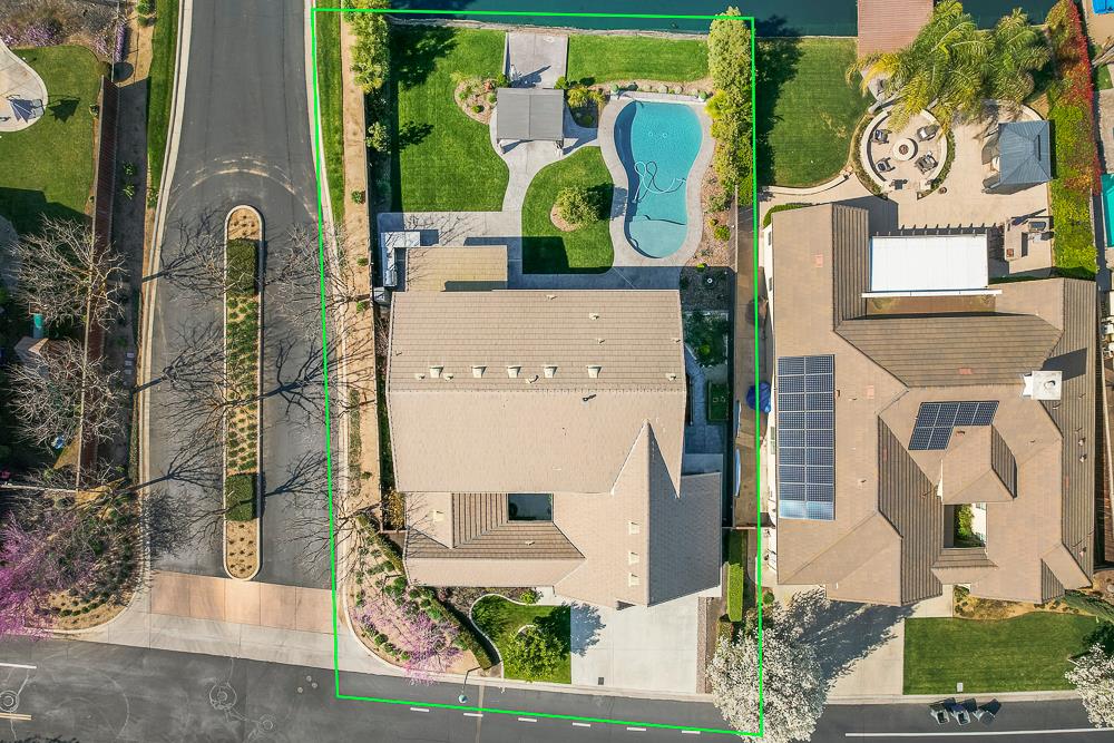 4249 N Waterside Dr, Clovis, CA 93619