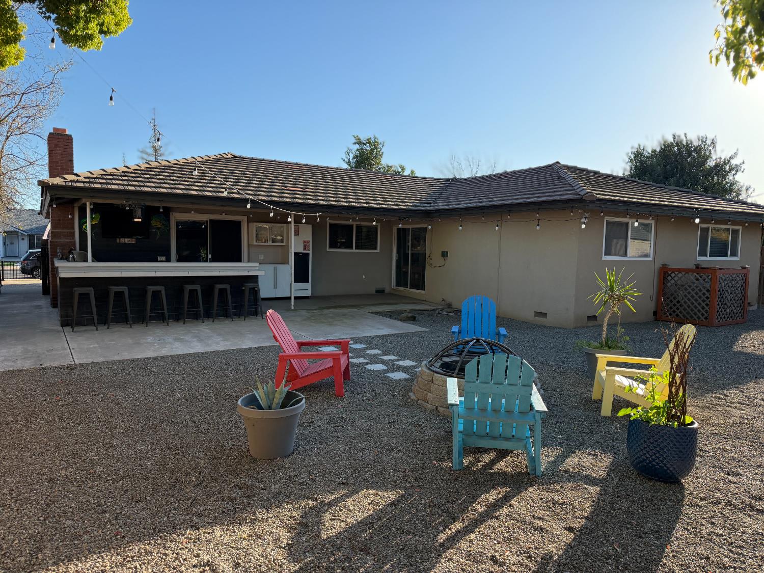 682 E Stuart Ave, Fresno, CA 93710