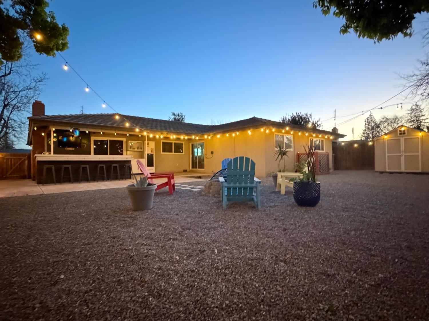 682 E Stuart Ave, Fresno, CA 93710