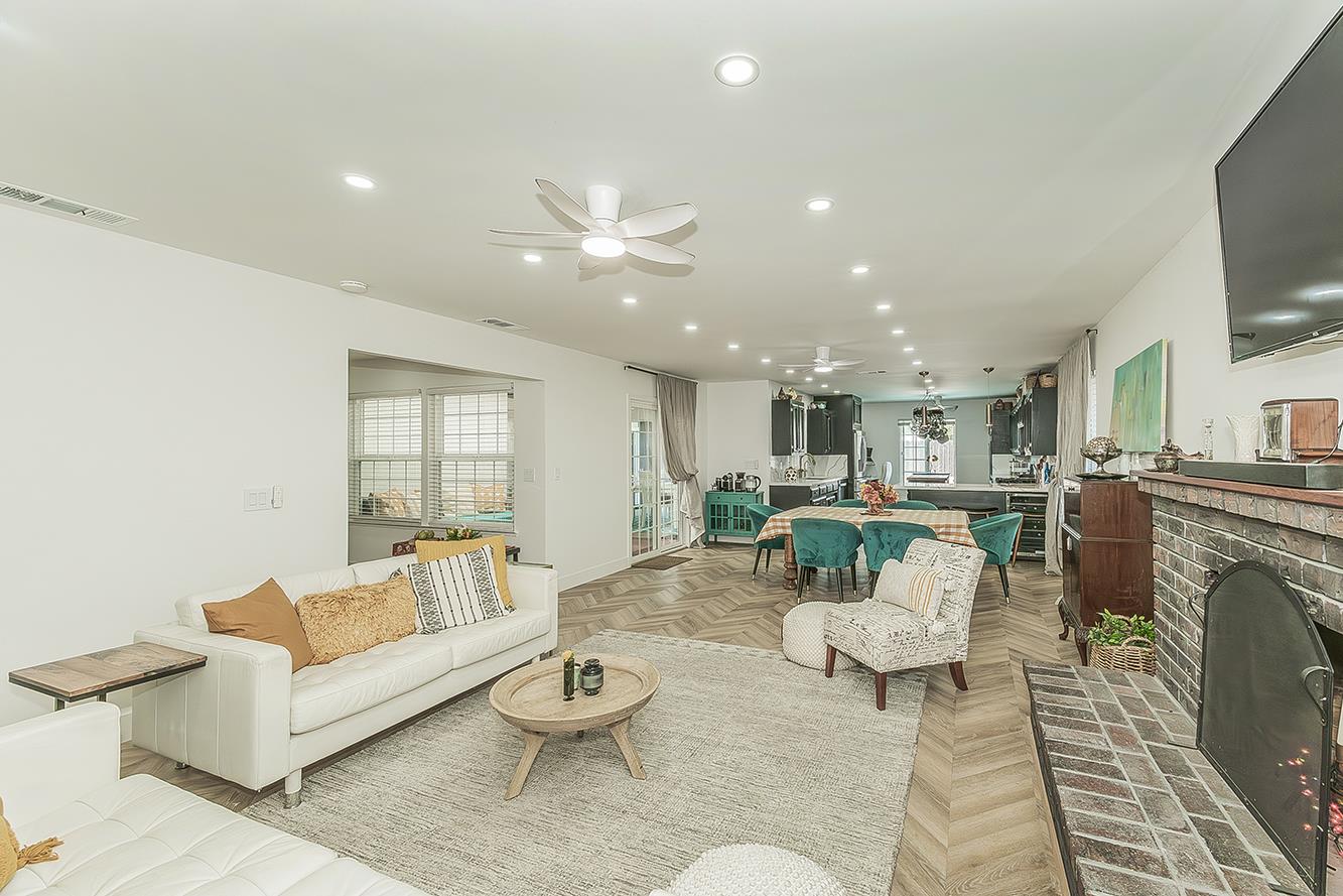 714 E Ann Dr, Reedley, CA 93654