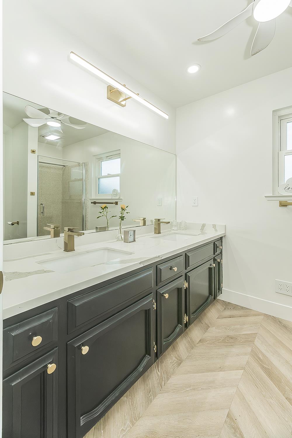 714 E Ann Dr, Reedley, CA 93654