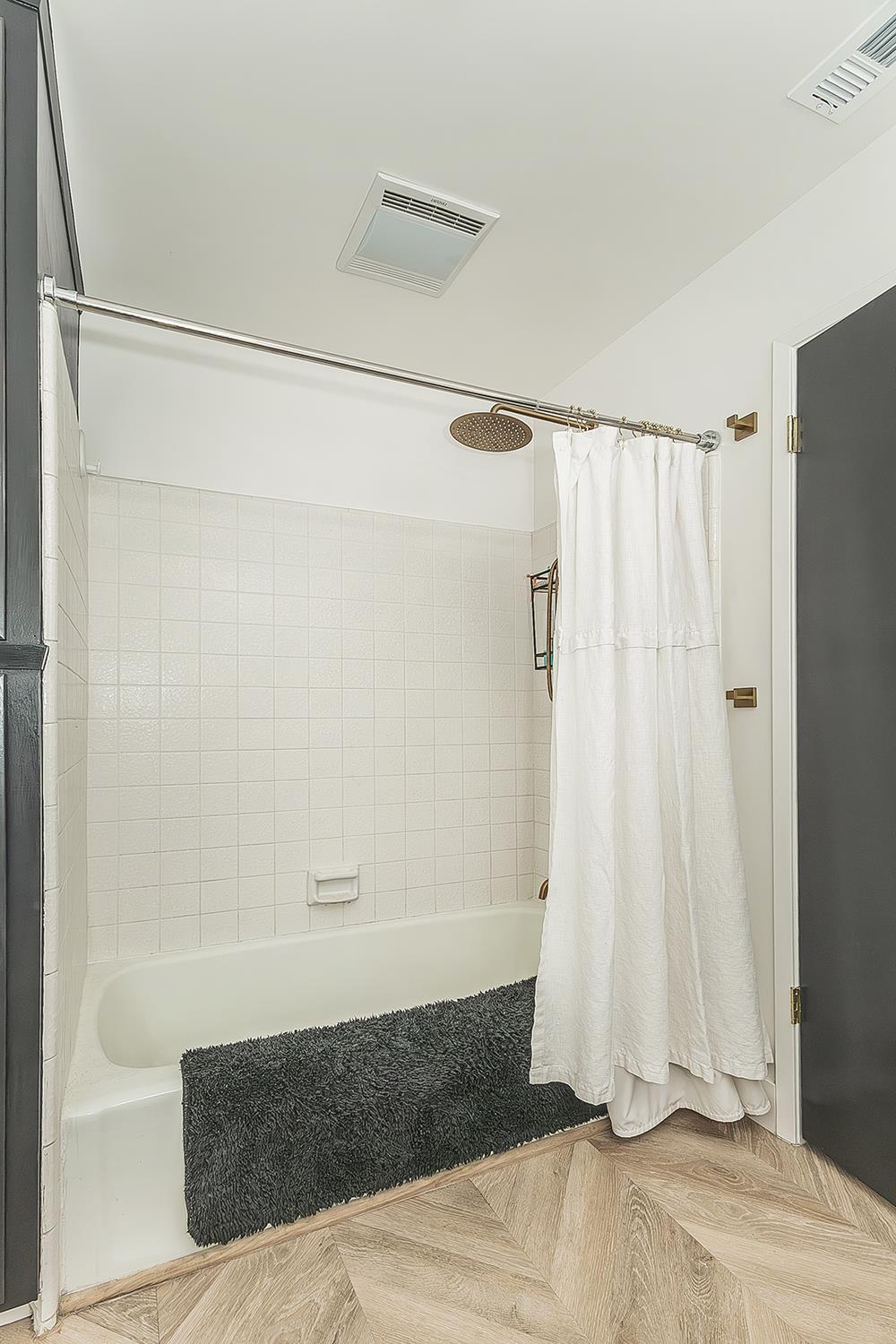 714 E Ann Dr, Reedley, CA 93654